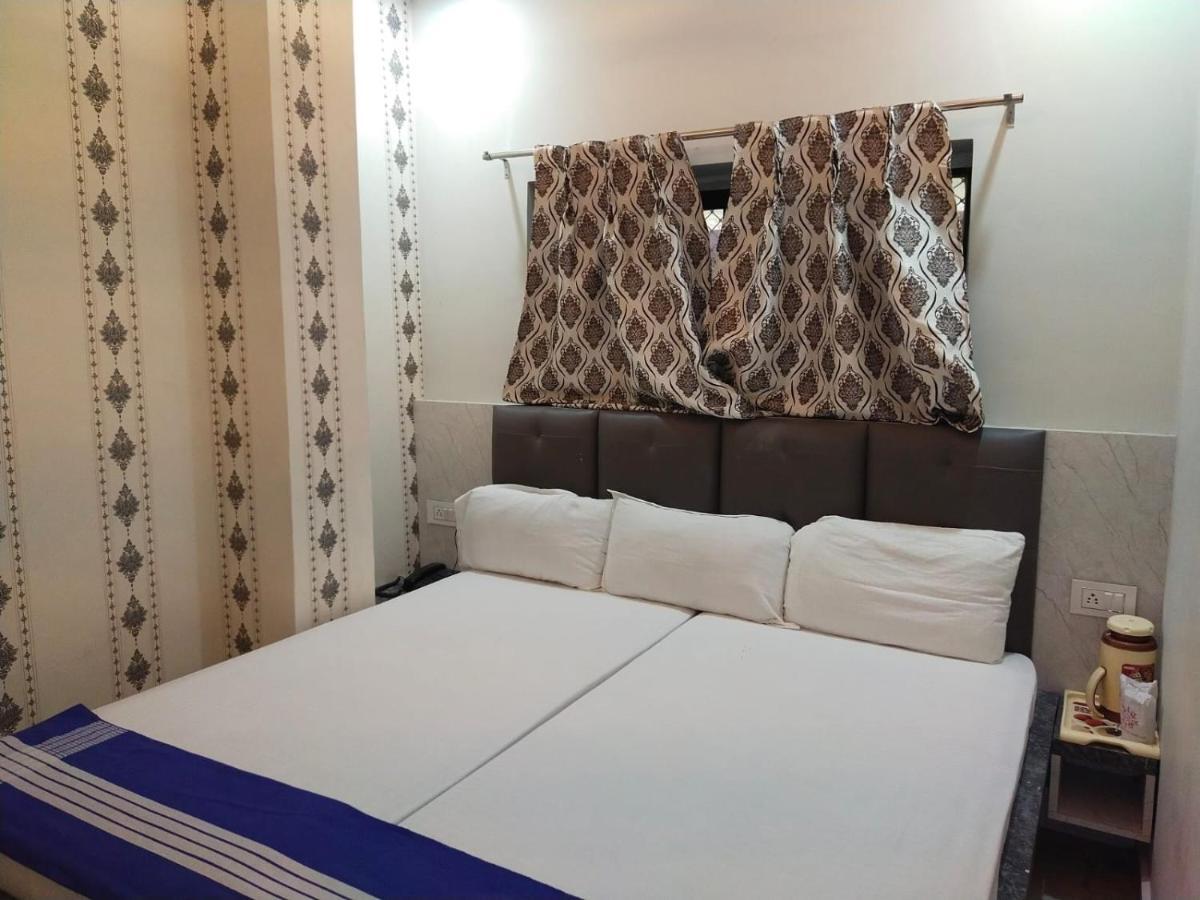Hotel Gateway Kailash Varanasi Exterior photo