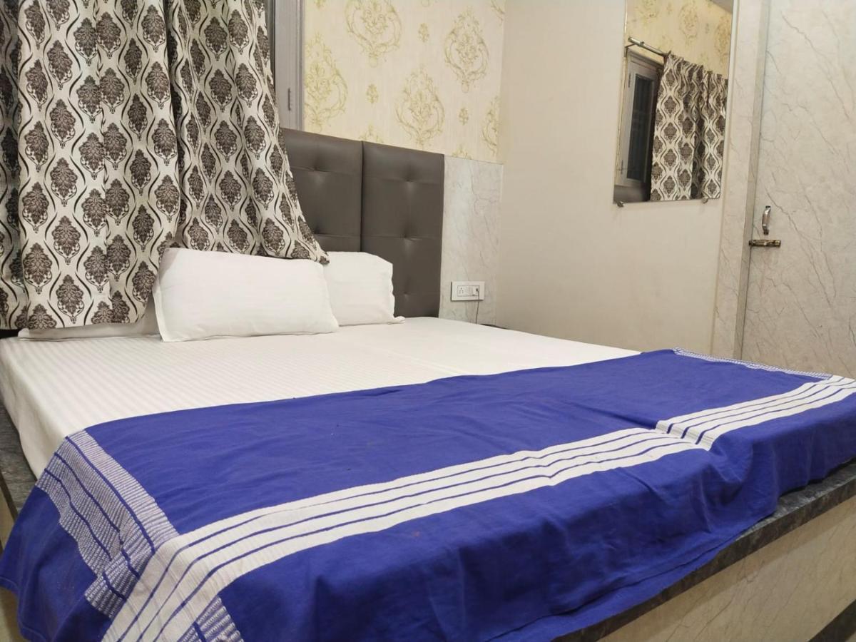 Hotel Gateway Kailash Varanasi Exterior photo