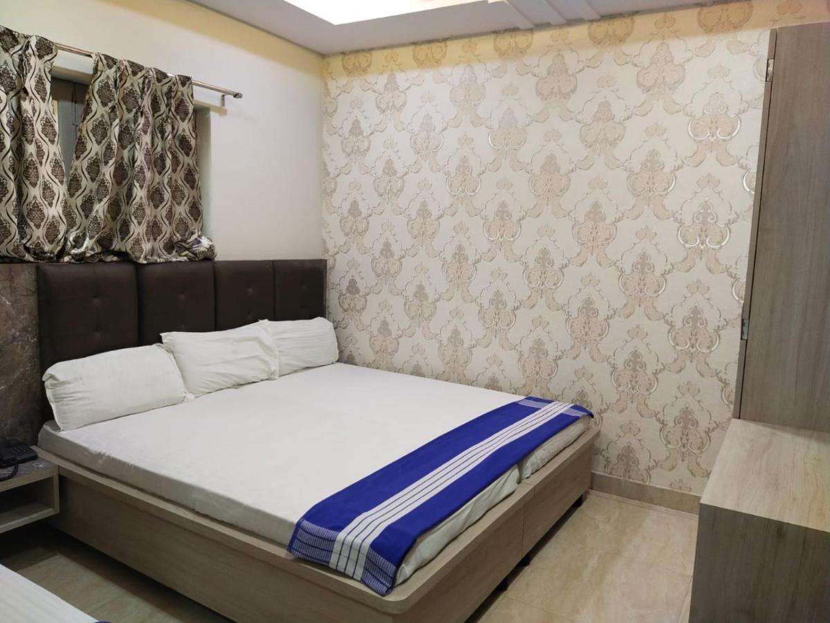 Hotel Gateway Kailash Varanasi Exterior photo